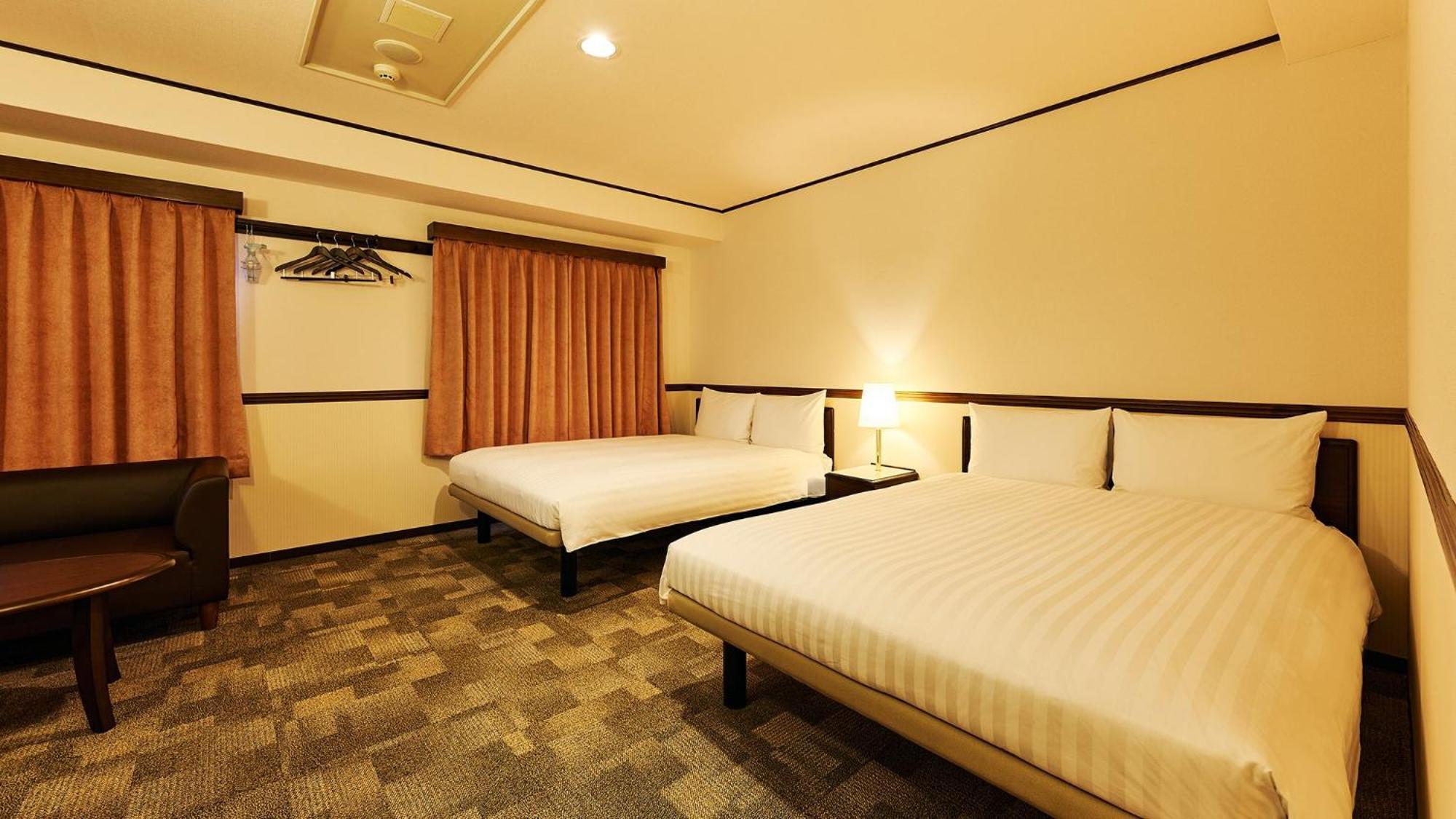 Toyoko Inn Osaka Itami Airport Toyonaka Habitación foto