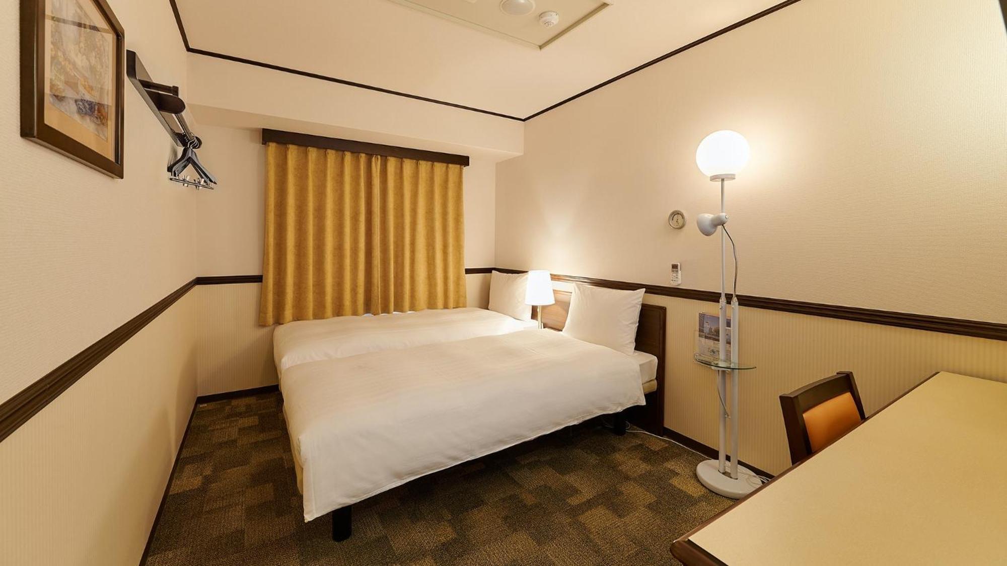 Toyoko Inn Osaka Itami Airport Toyonaka Habitación foto
