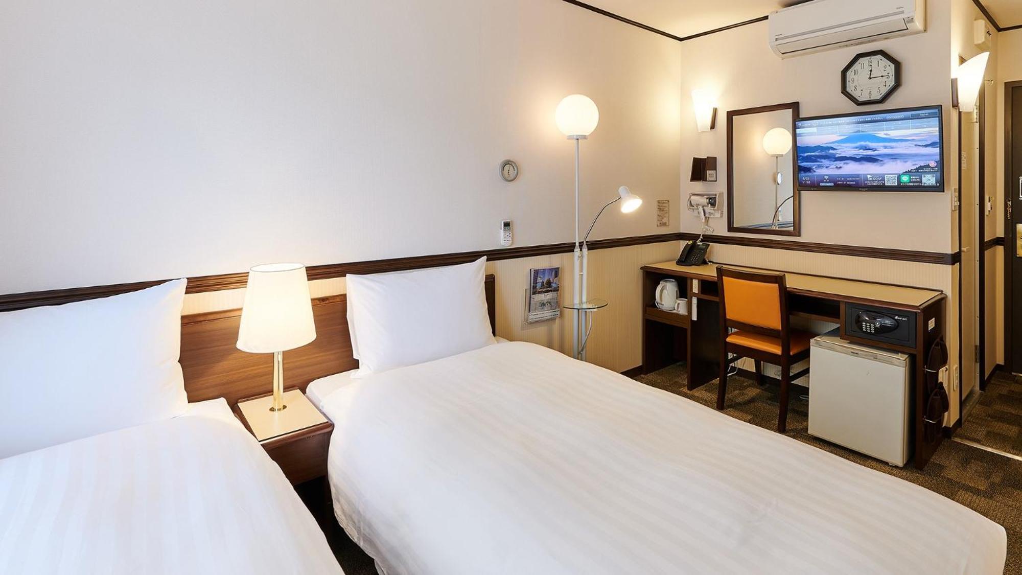 Toyoko Inn Osaka Itami Airport Toyonaka Habitación foto