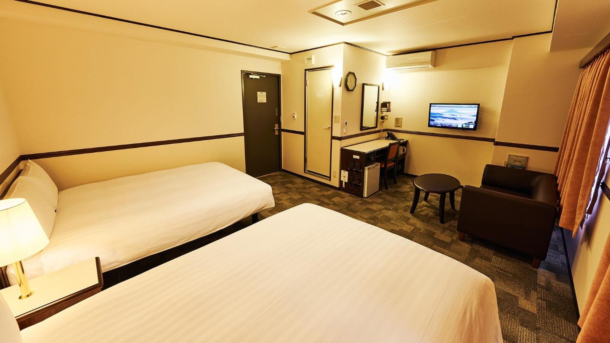 Toyoko Inn Osaka Itami Airport Toyonaka Habitación foto