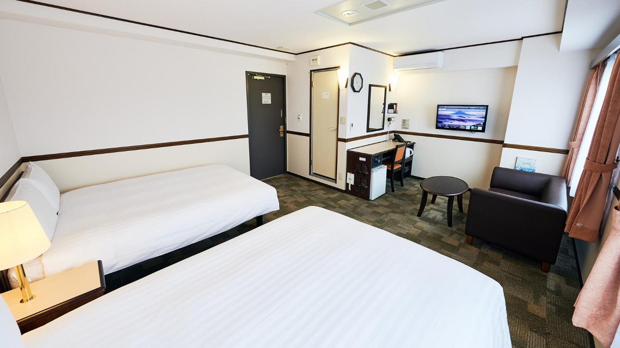 Toyoko Inn Osaka Itami Airport Toyonaka Habitación foto