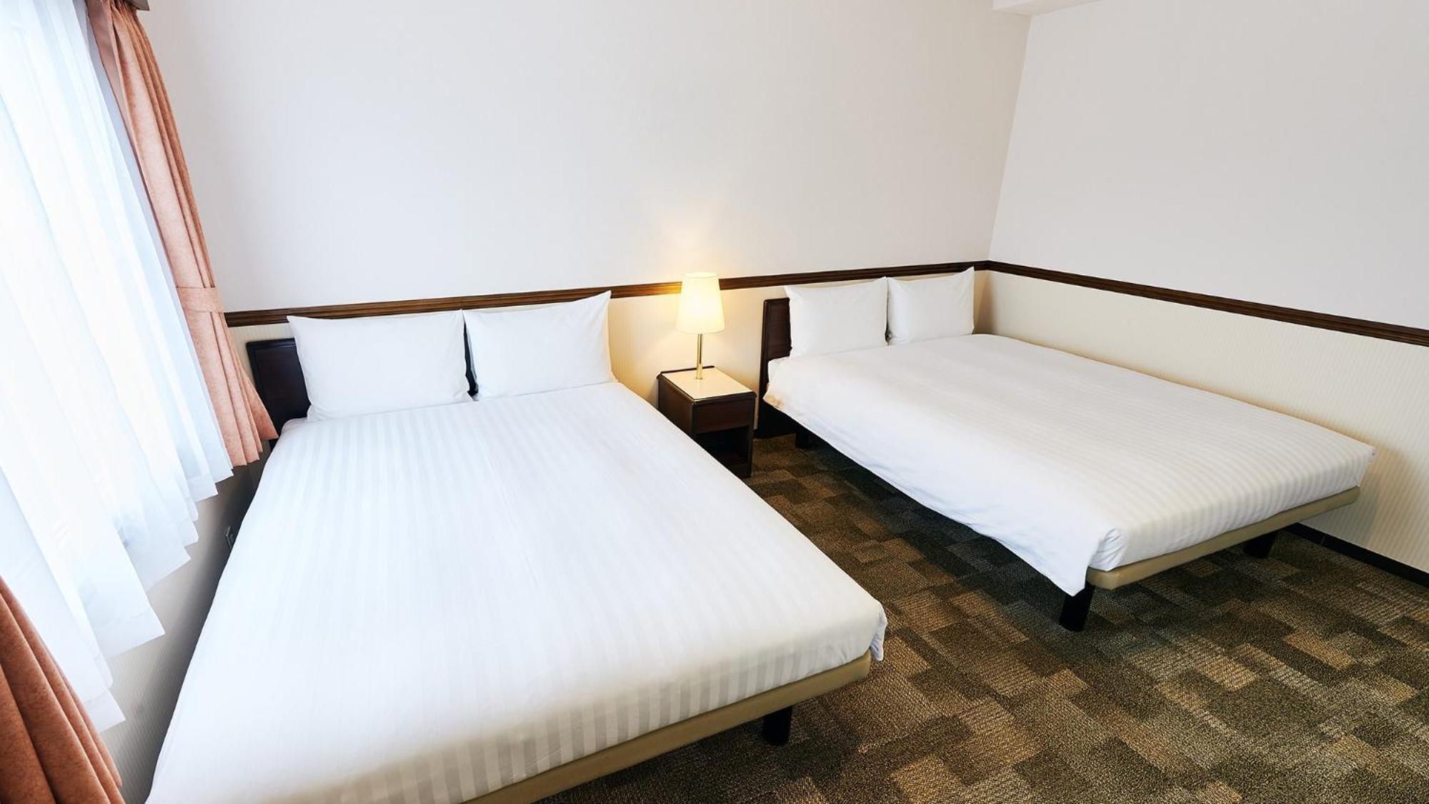 Toyoko Inn Osaka Itami Airport Toyonaka Habitación foto