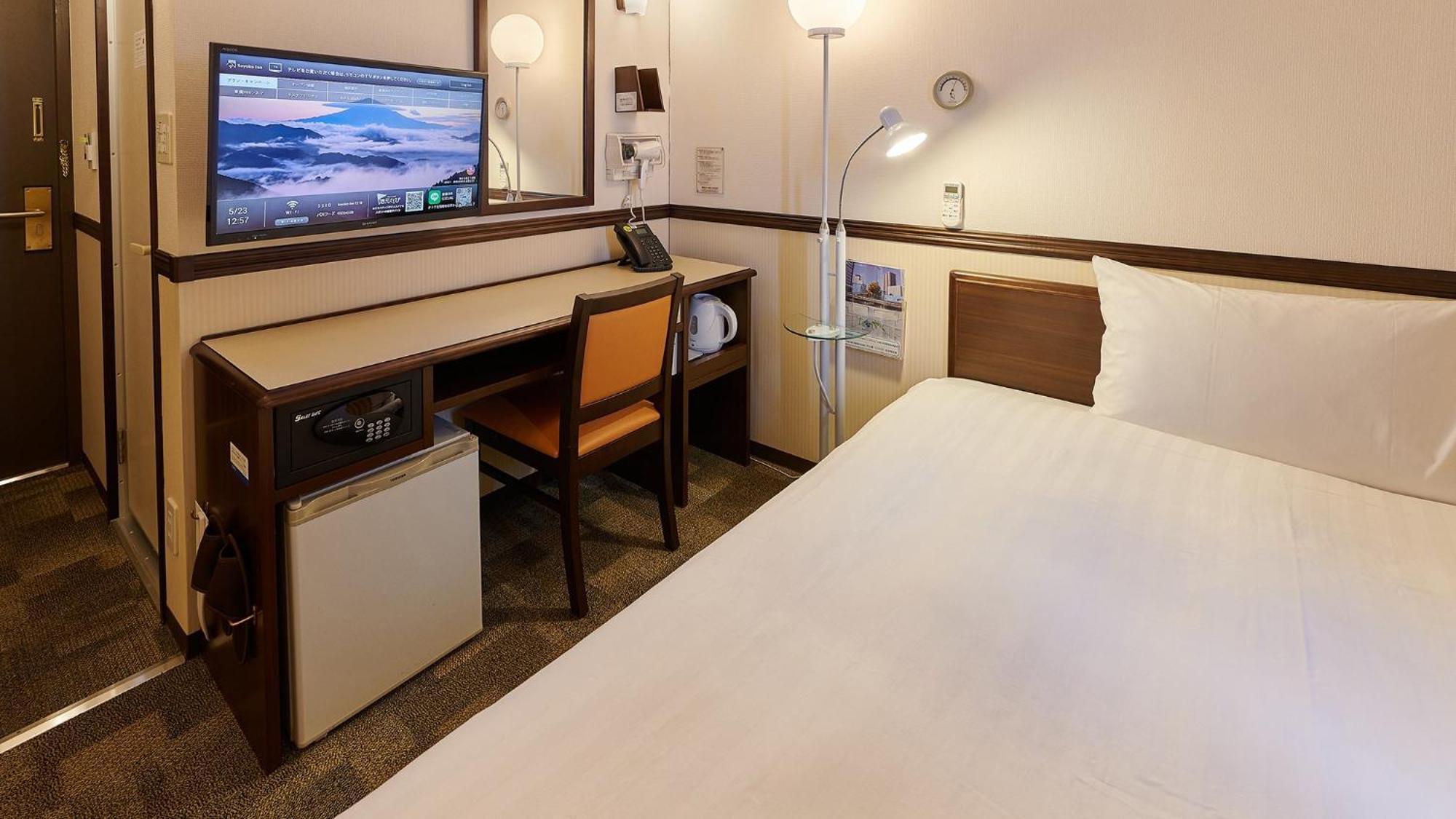 Toyoko Inn Osaka Itami Airport Toyonaka Habitación foto